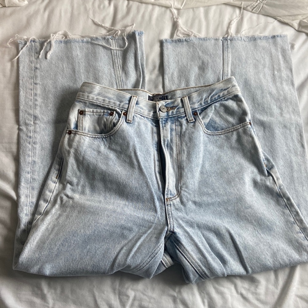 EUC Abercrombie Ultra High Rise Crop Wide Leg 100% Cotton Jeans
